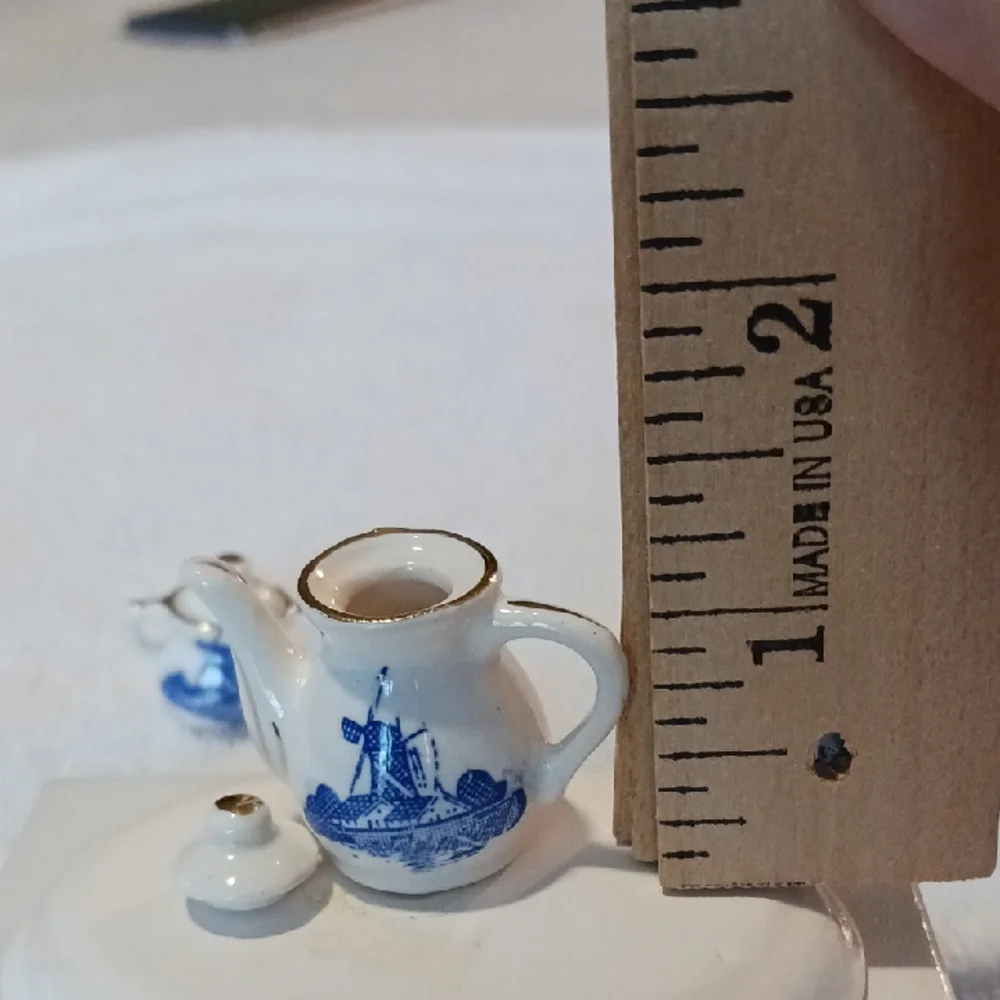 Porcelain Childs Miniature Blue and White Tea Set - Picture 6 of 16